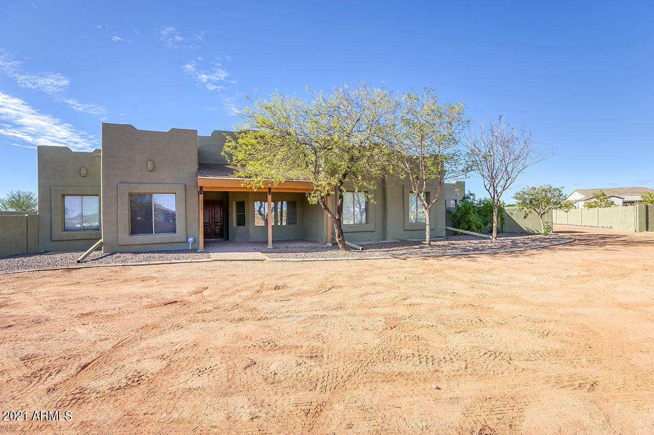 10009 Jomax Road - Photo 1
