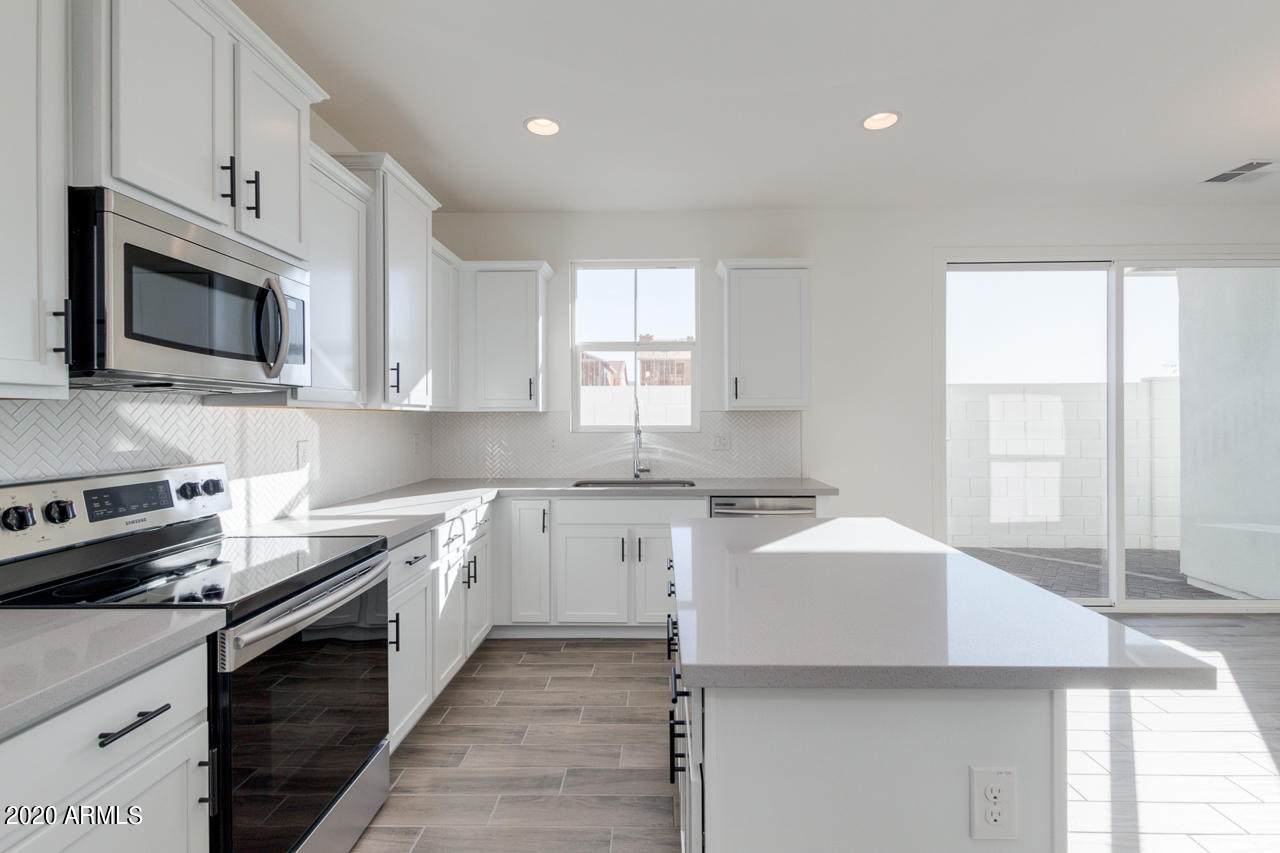 5516 Dillon - Photo 1