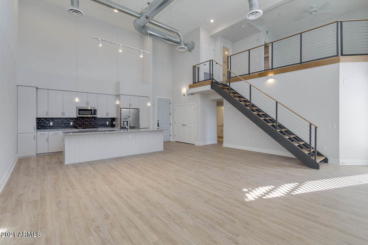 1003 Washington Street - Photo 1