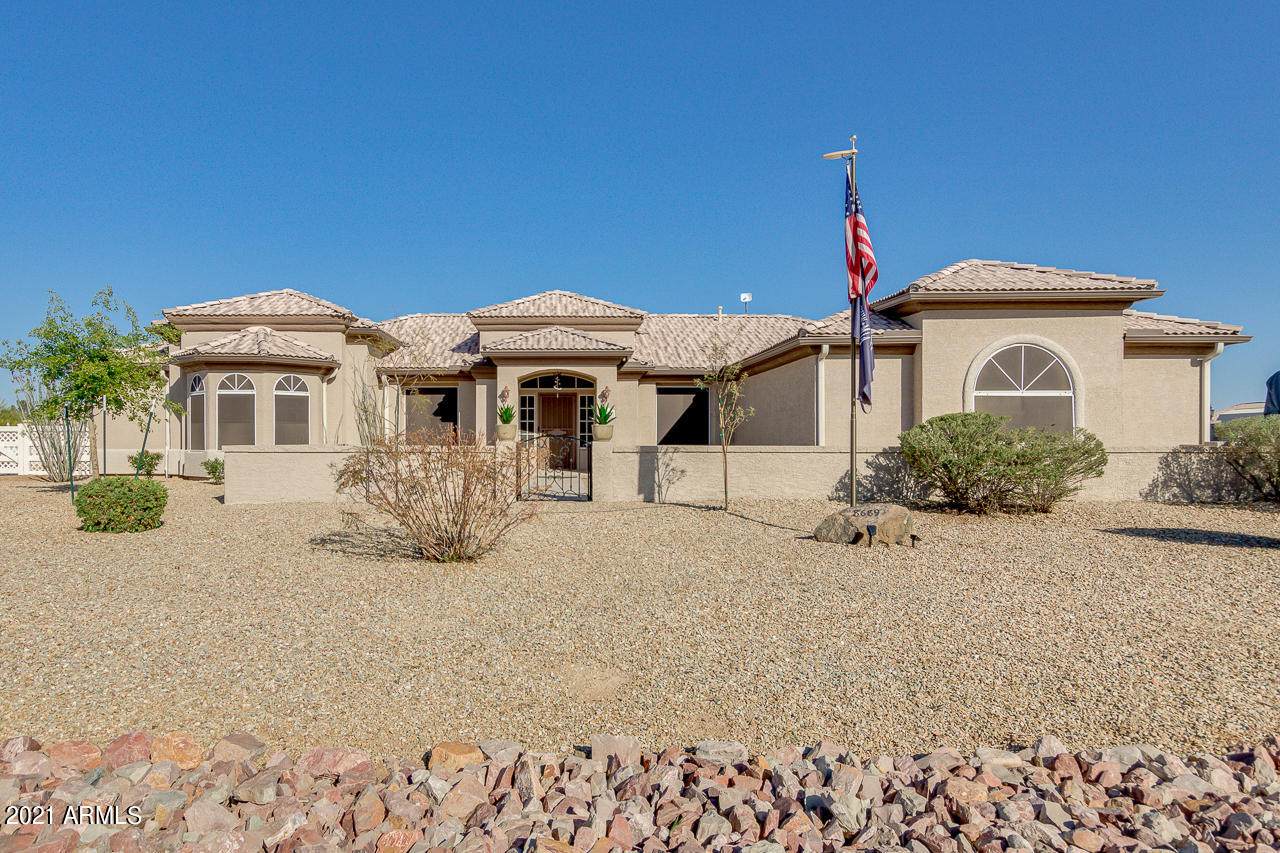 8689 Summit Drive - Photo 1