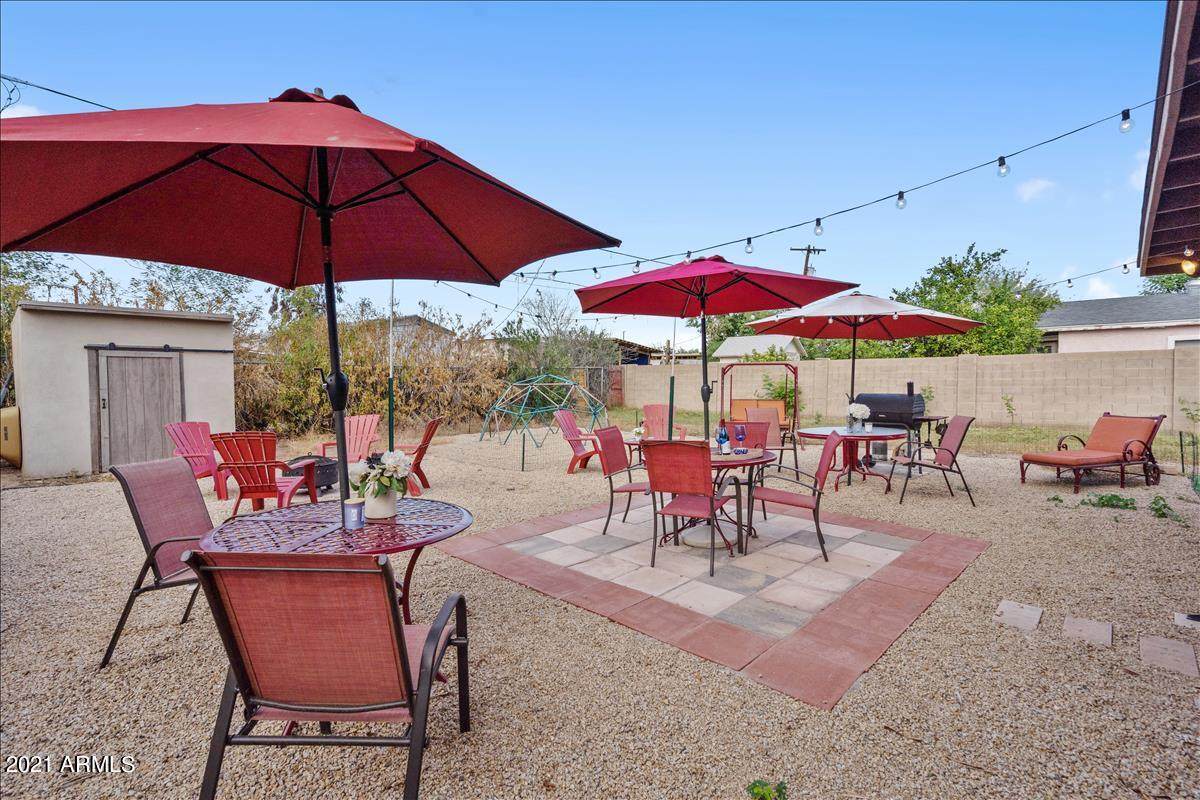 1620 Whitton Avenue - Photo 1