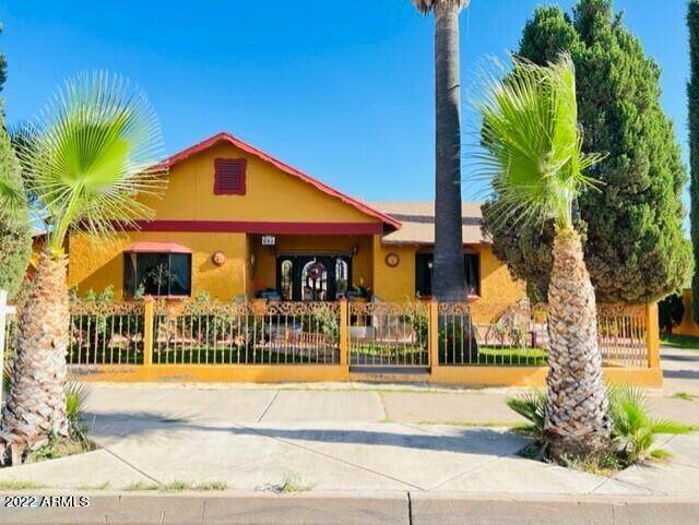 641 6TH Street - Photo 1