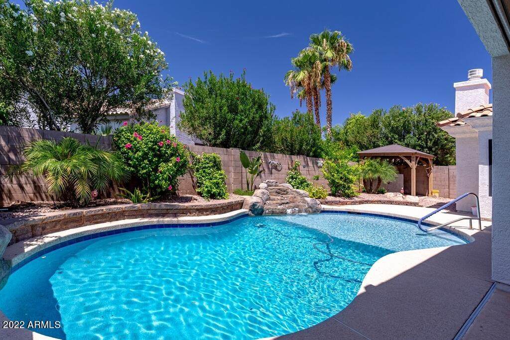 5100 Camellia Drive - Photo 1