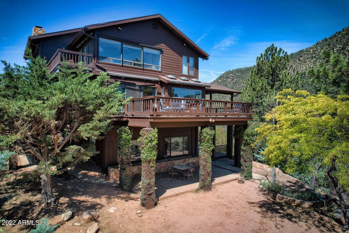 6115 Skyview Circle - Photo 1