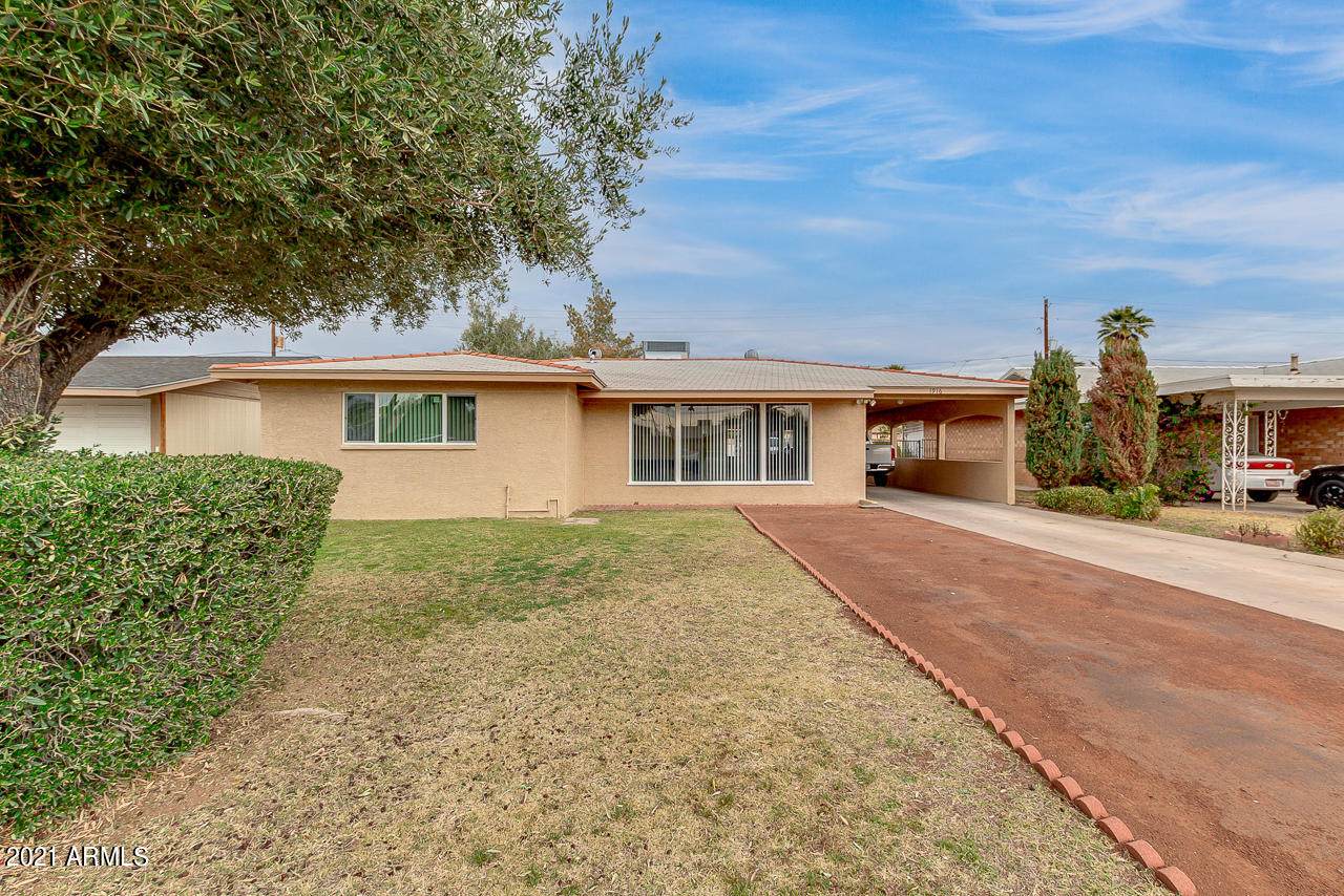 1916 Granada Road - Photo 1