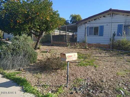 1533 Beck Lane - Photo 1