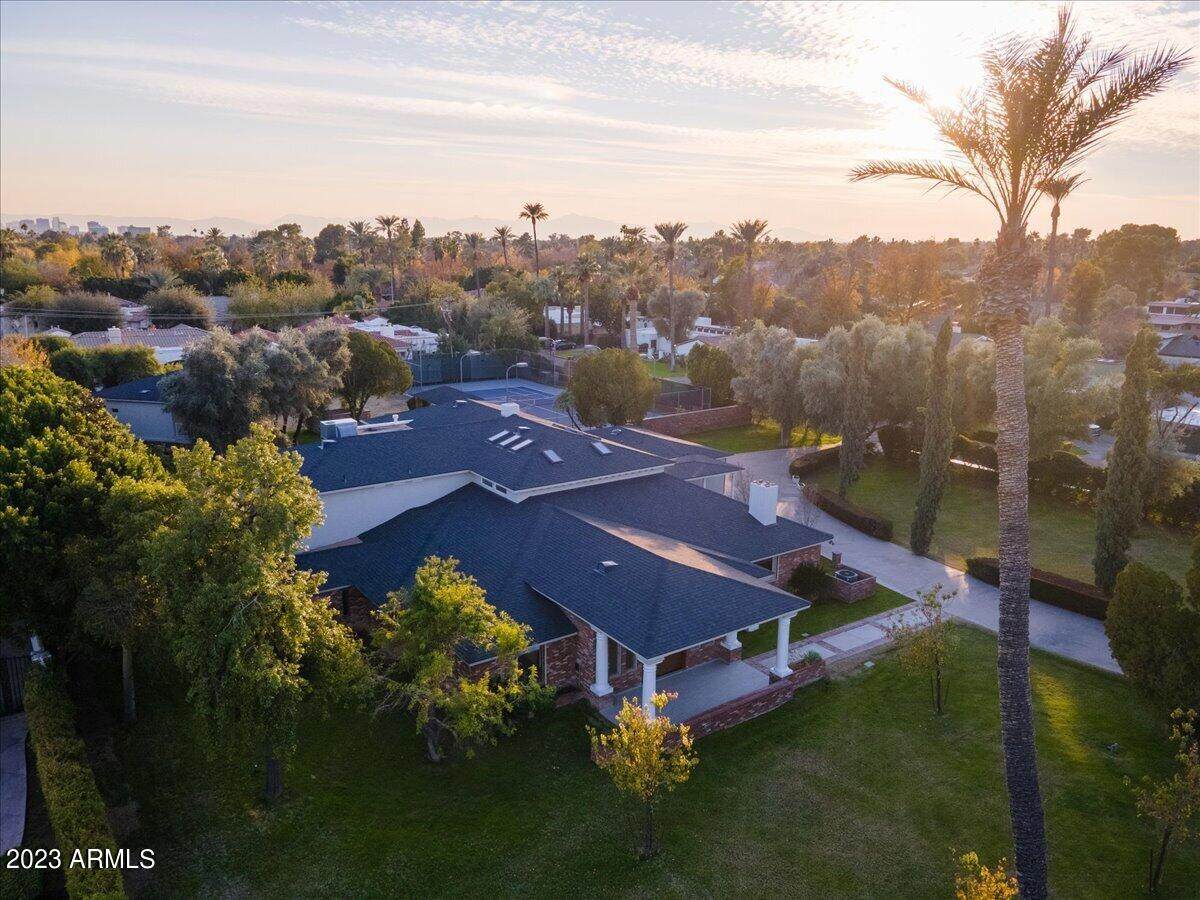 301 Glenn Drive - Photo 1