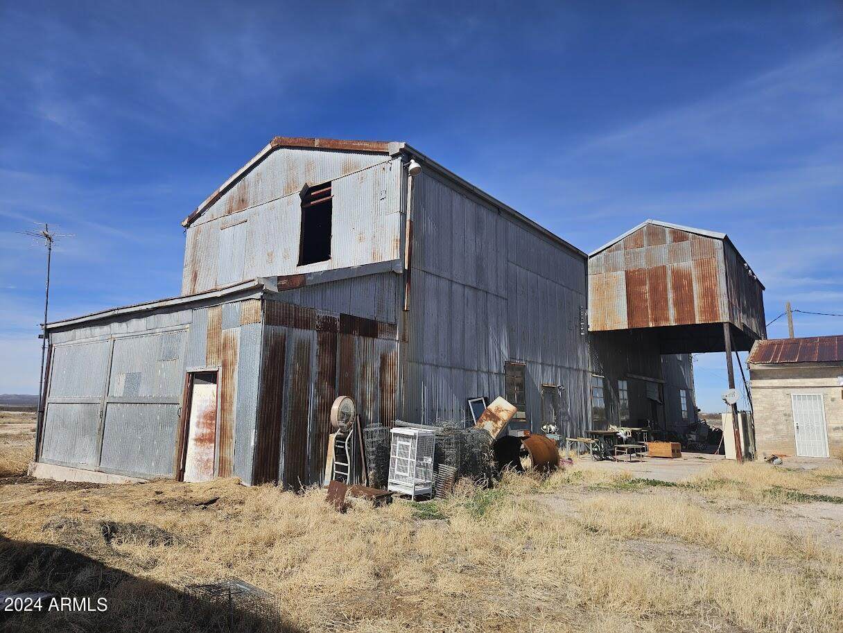 10162 Central Road - Photo 1