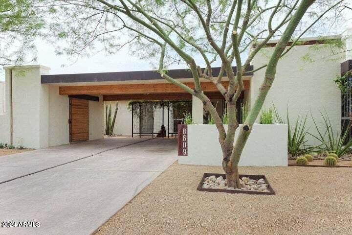 8609 Monterosa Avenue - Photo 1