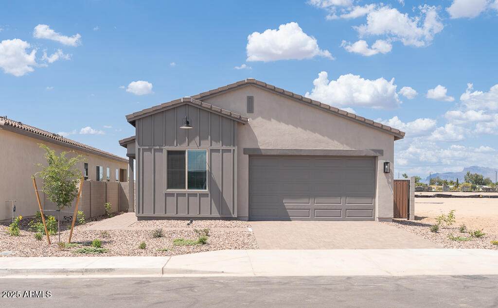 366 Las Perlas Lane - Photo 1