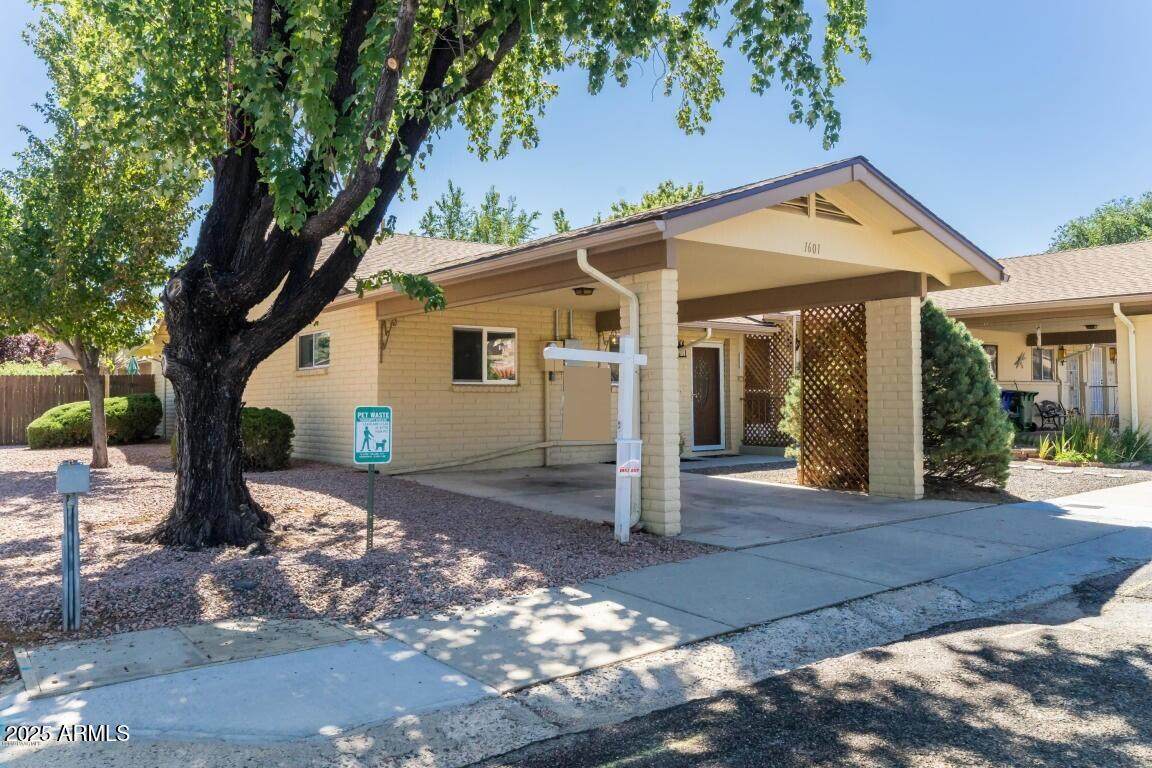 1601 Lindley Drive - Photo 1