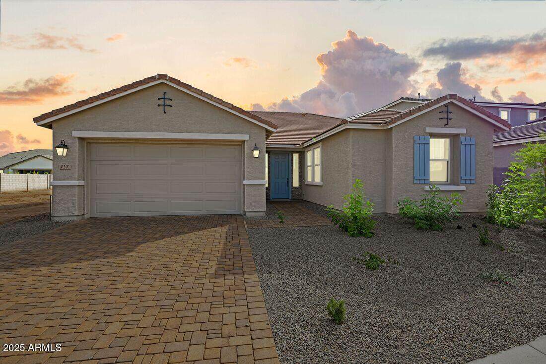 10201 Weldon Avenue - Photo 1