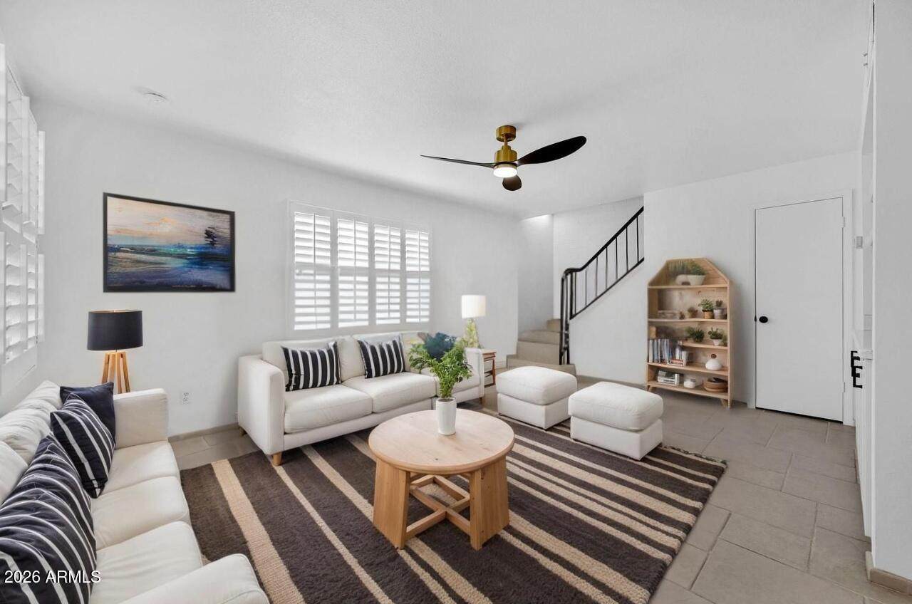 8017 Glenrosa Avenue - Photo 1