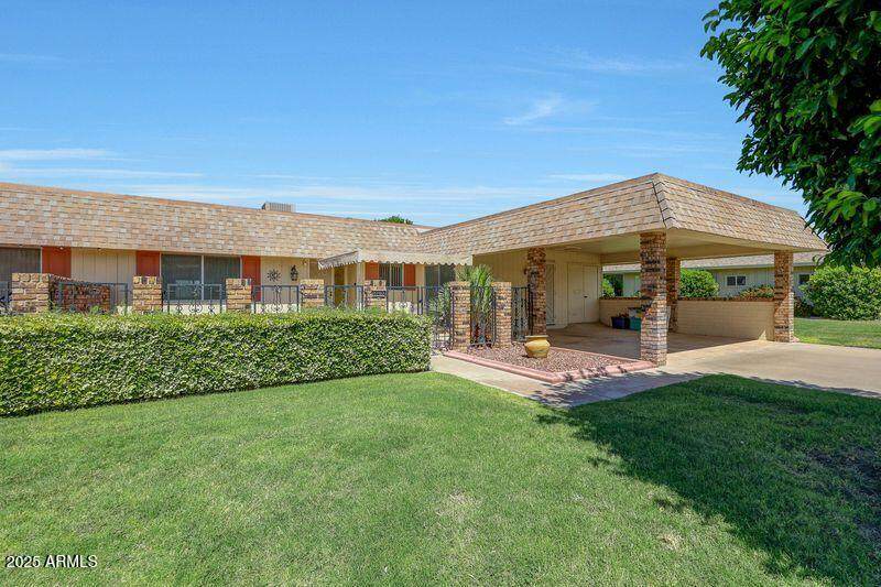 10415 Camelot Circle - Photo 1