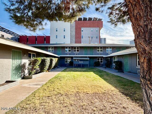 829 4TH Avenue - Photo 1