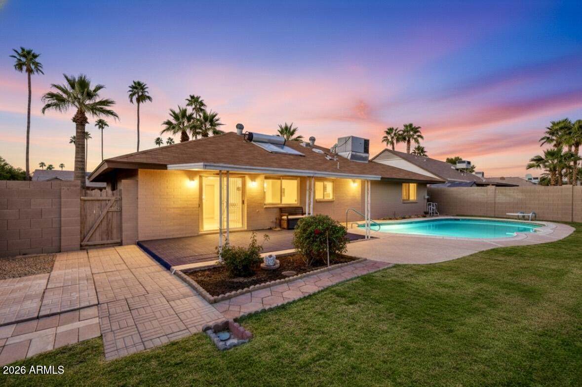 1645 Nido Avenue - Photo 1