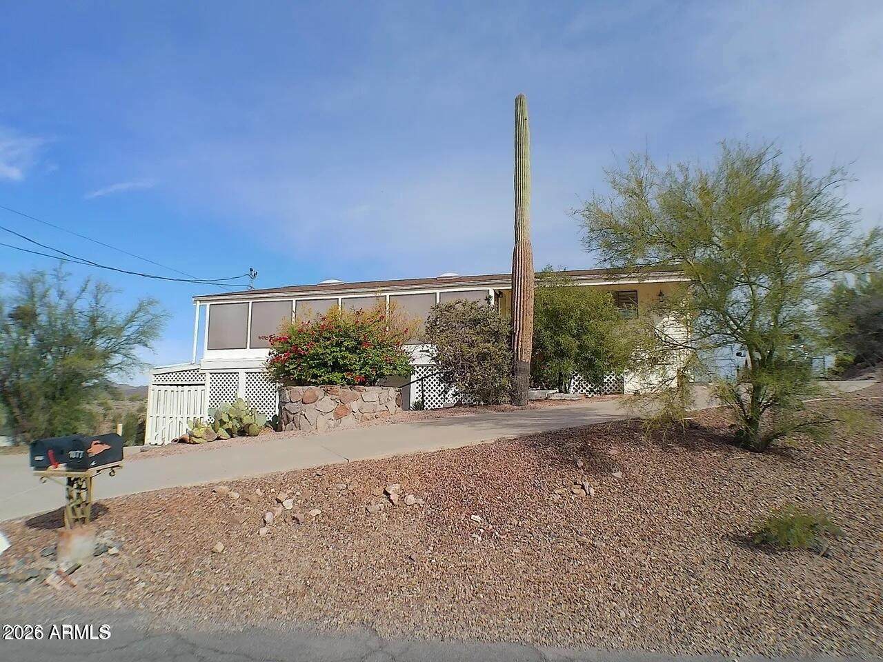 1070 Queen Mary Way - Photo 1