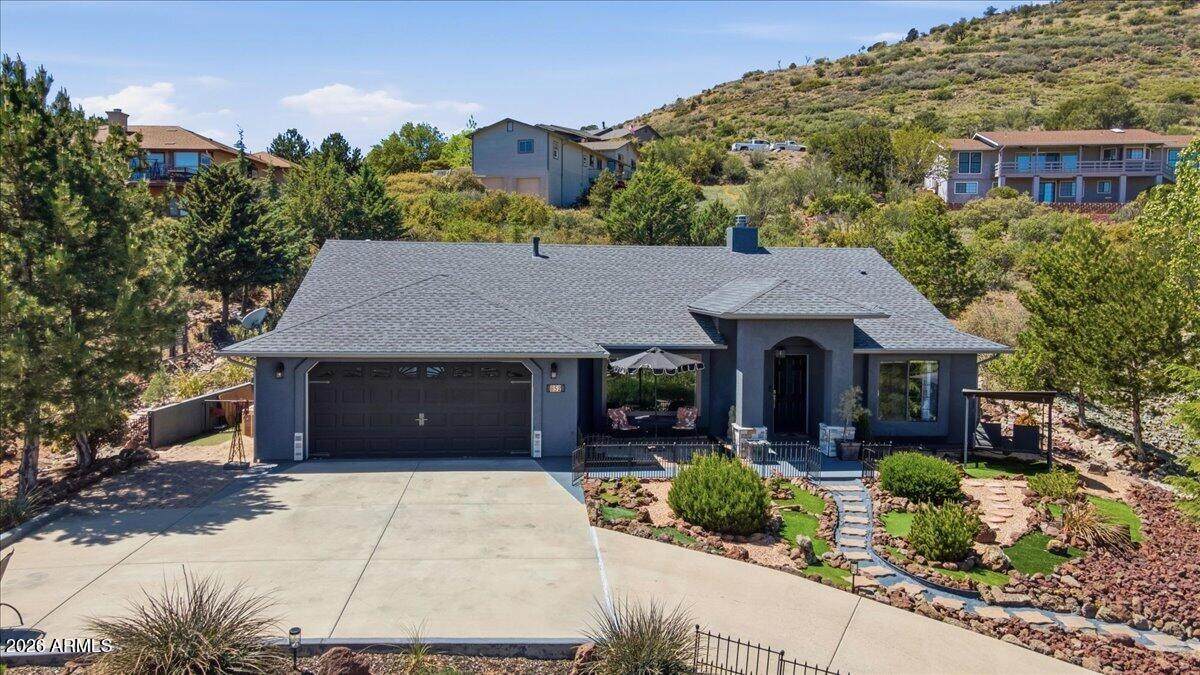 852 Sunrise Boulevard - Photo 1