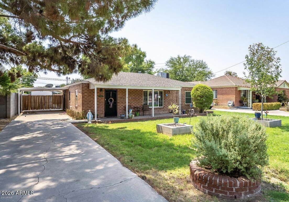 5913 Gardenia Avenue - Photo 1