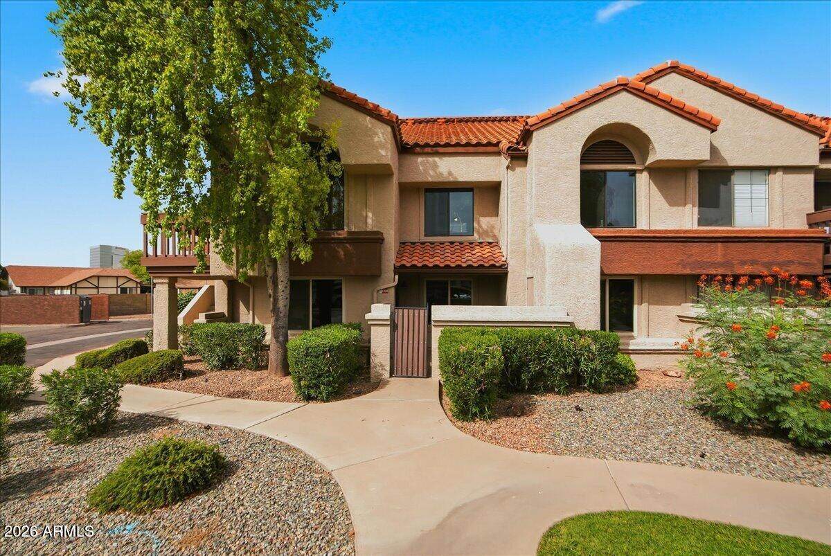 818 Westwood - Photo 1