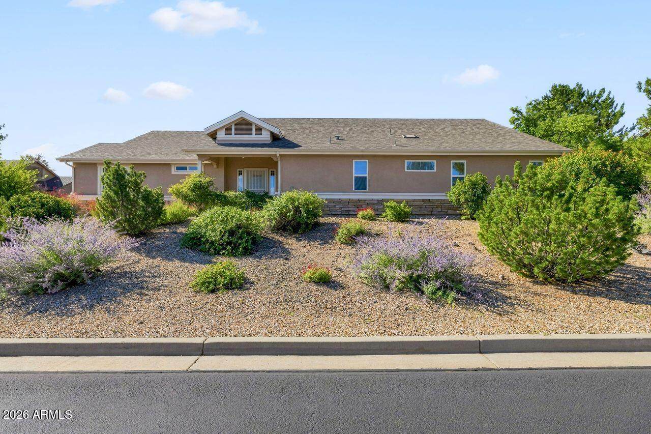 1677 St Andrews Way - Photo 1