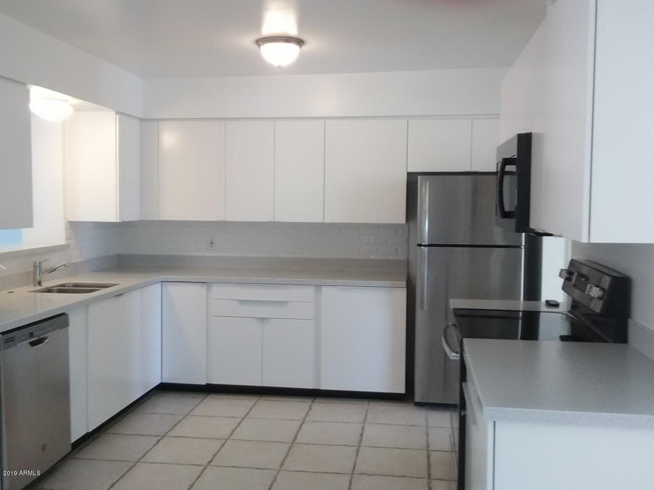 1228 El Camino Drive - Photo 1