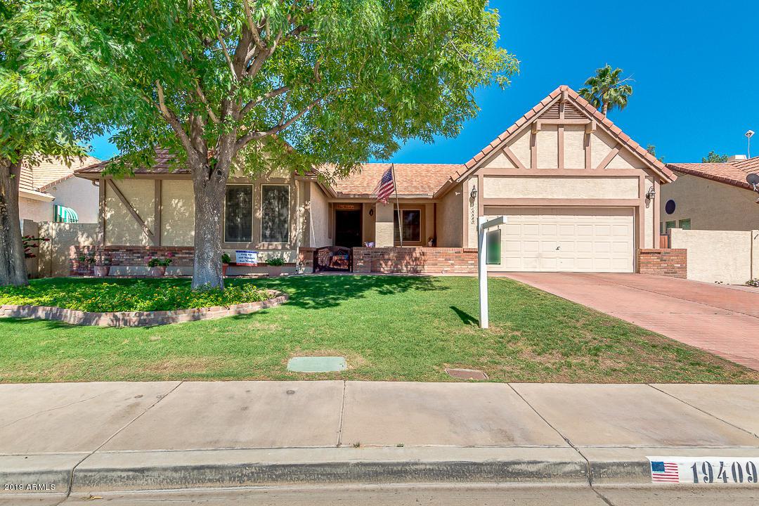 19409 68TH Avenue - Photo 1