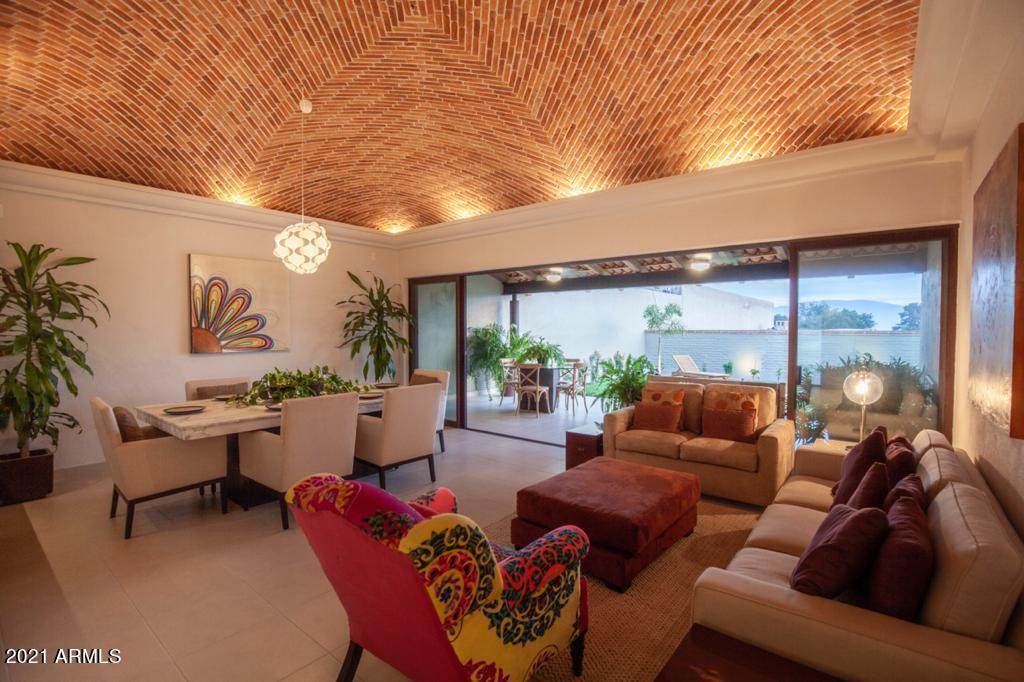 122 La Reserva Street - Photo 1