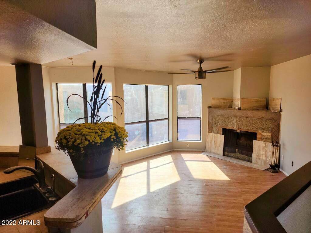 3228 Glendale Avenue - Photo 1