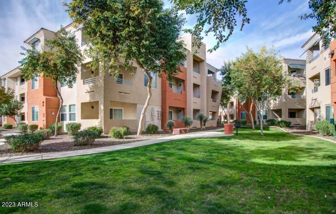 28425 Black Canyon Highway - Photo 1
