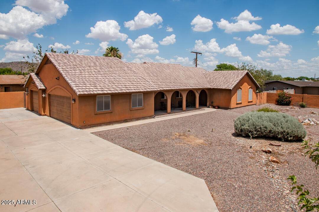 8812 Pinnacle Peak Road - Photo 1