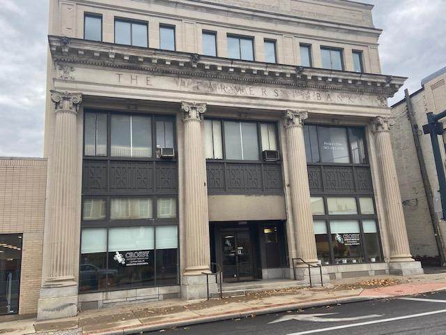 19 West Main St Suite 3 - Photo 1
