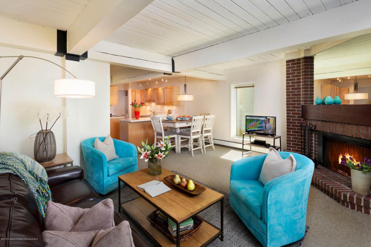 70 Gallun Lane - Photo 1