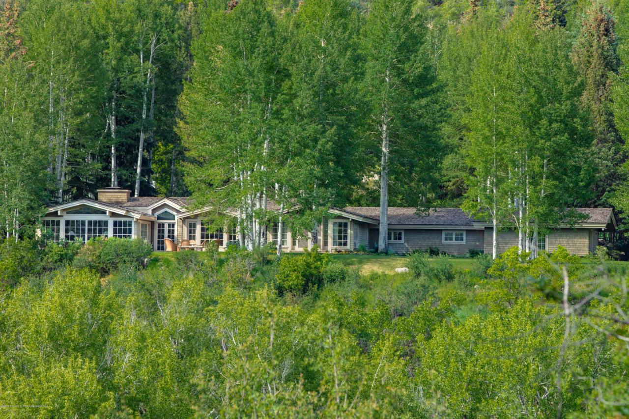 838 Willoughby Way - Photo 1