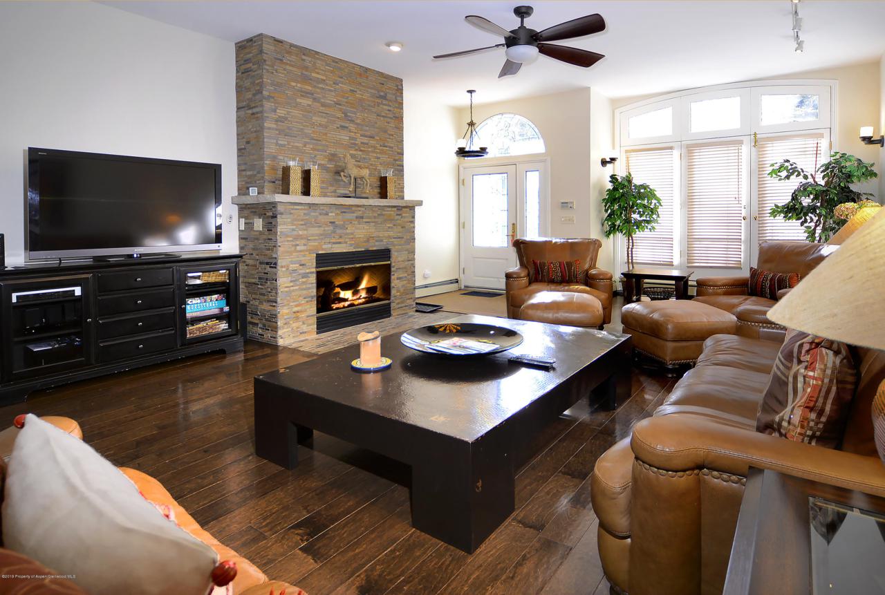 814 Cooper Avenue - Photo 1