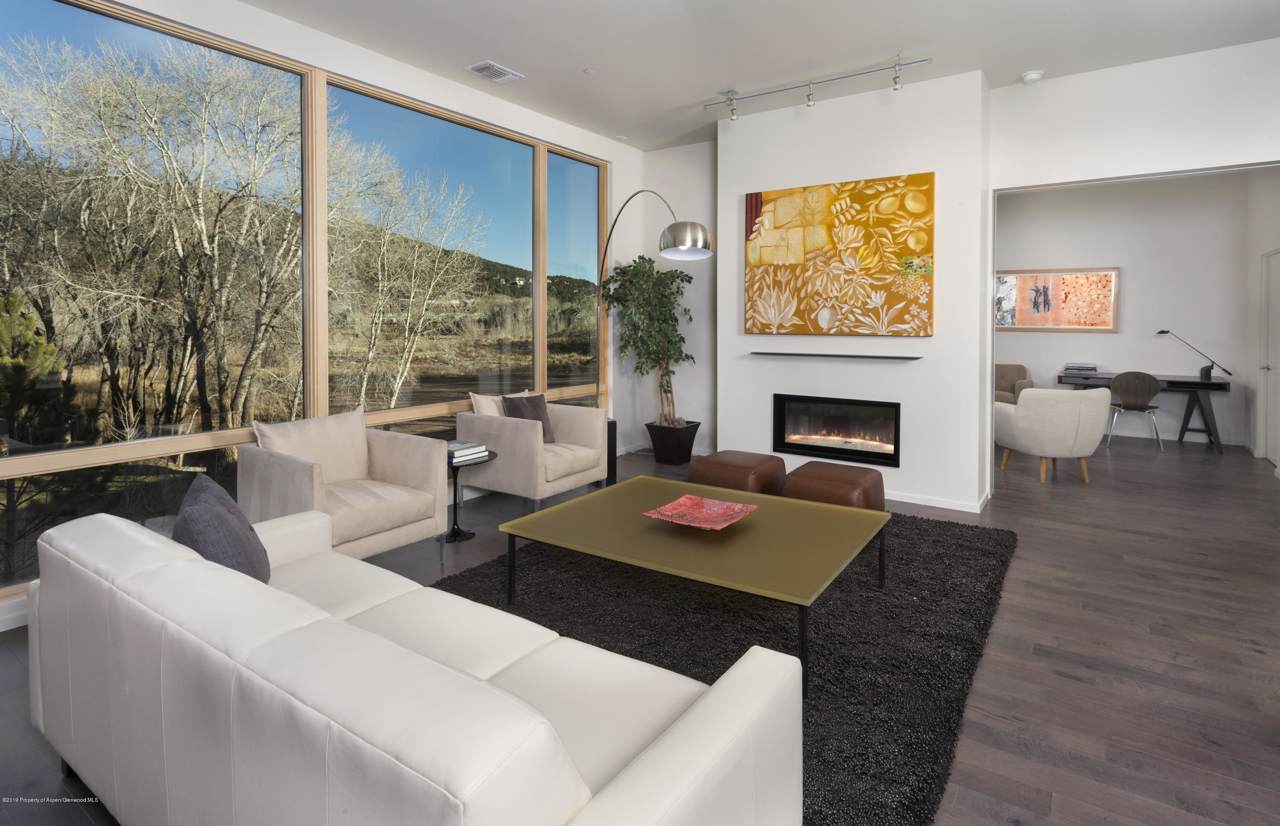101 Willits Way - Photo 1