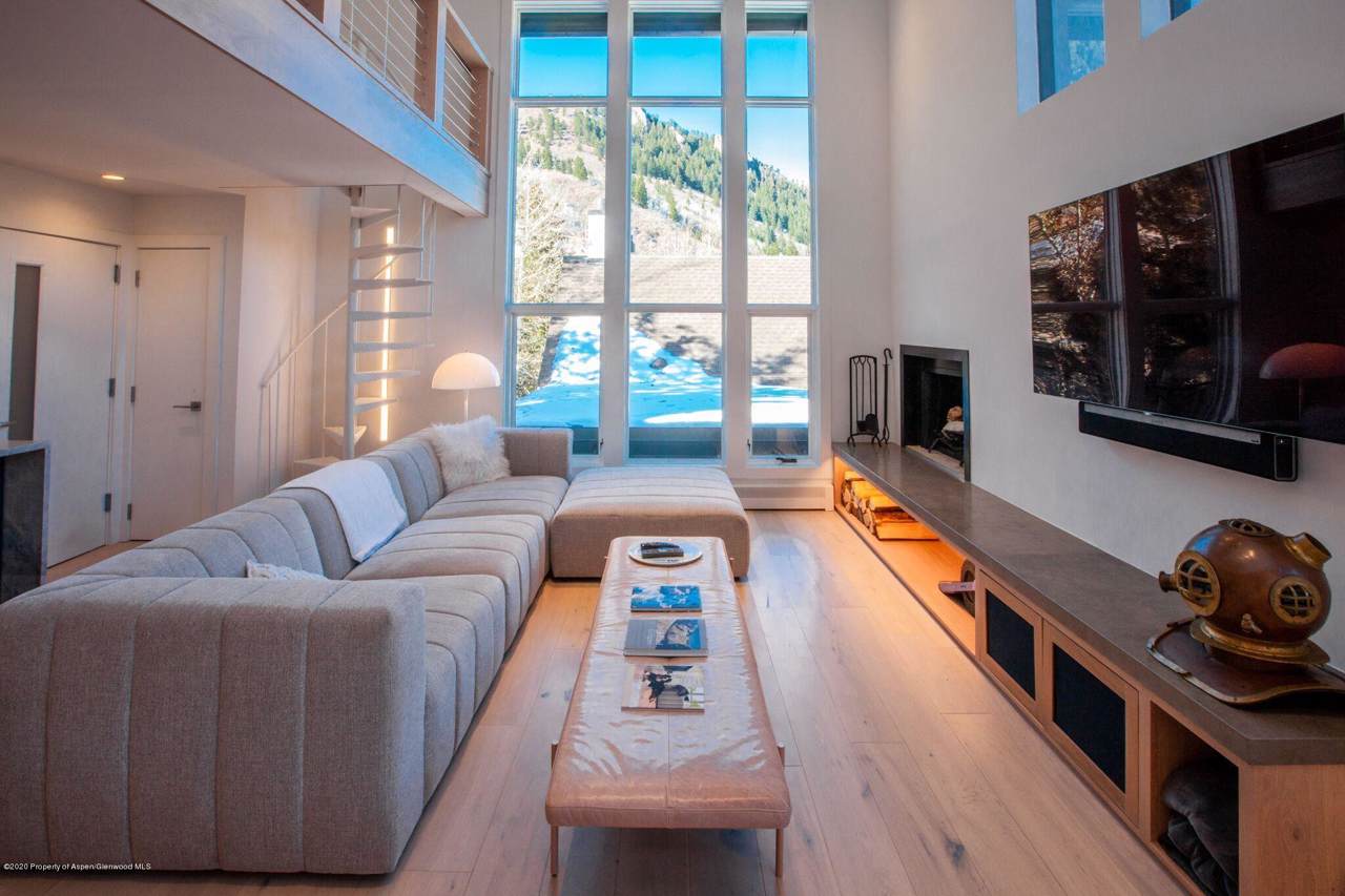 800 Mill Street - Photo 1