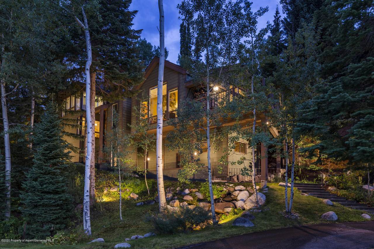 18 Edgewood Lane - Photo 1