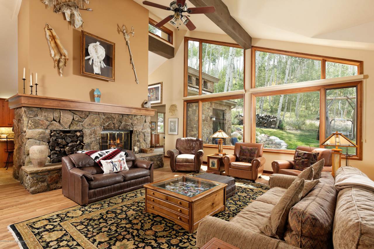 18 Buck Lane - Photo 1
