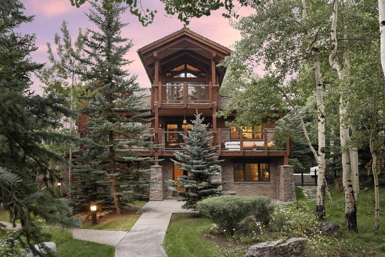 227 Faraway Road - Photo 1