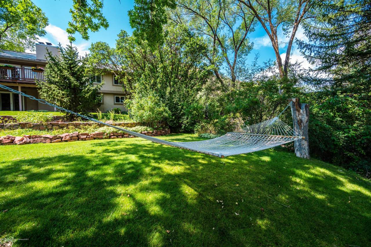 903 West 9th Street - Photo 1