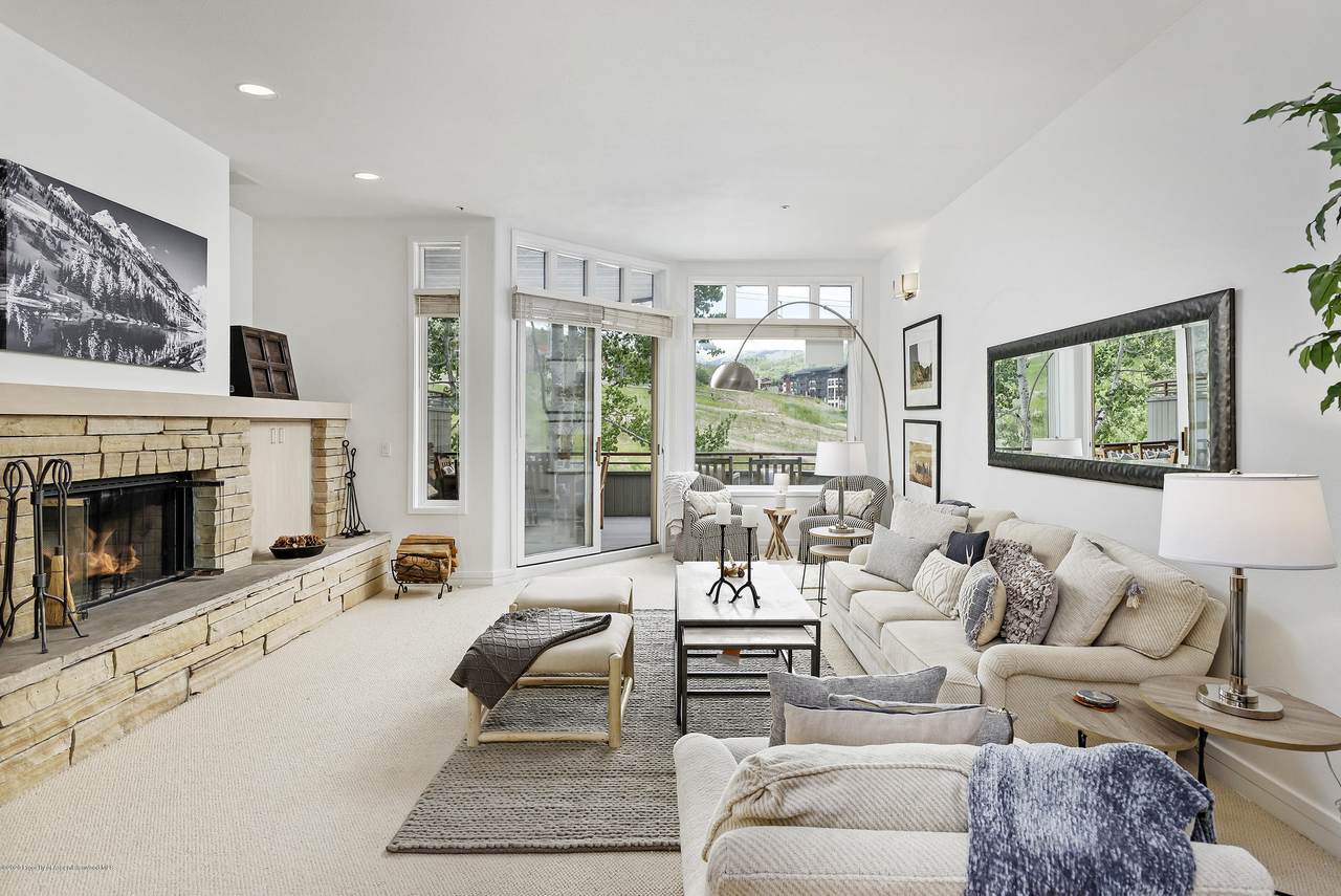 381 Ridge Road - Photo 1