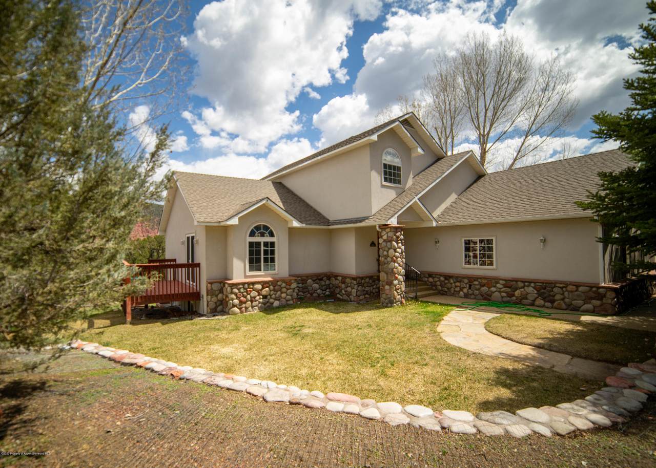 1135 Huebinger Drive - Photo 1