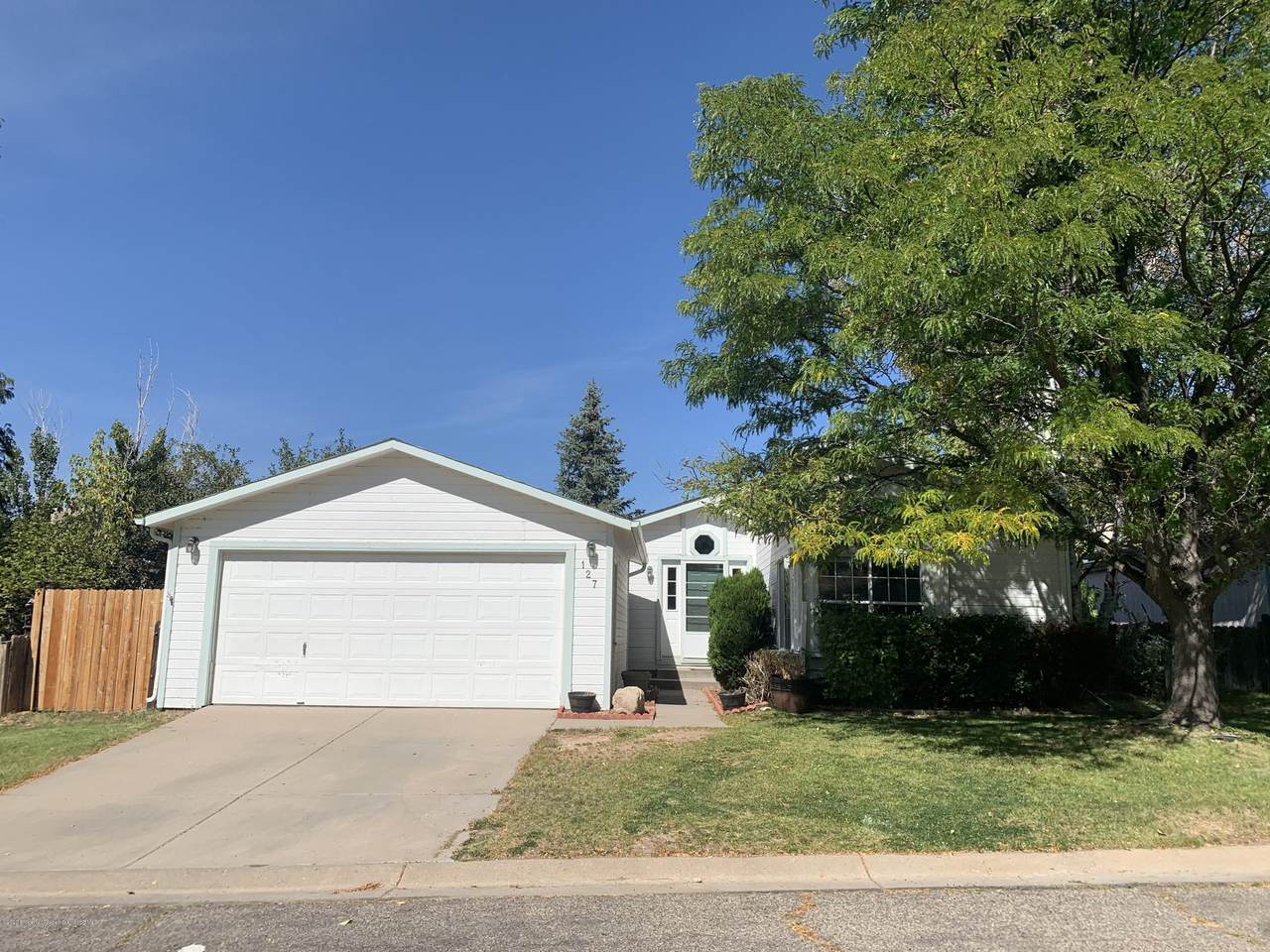 127 Tamarack Circle - Photo 1