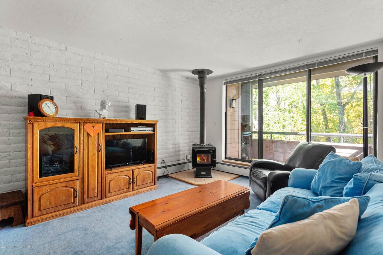436 Vine Street - Photo 1