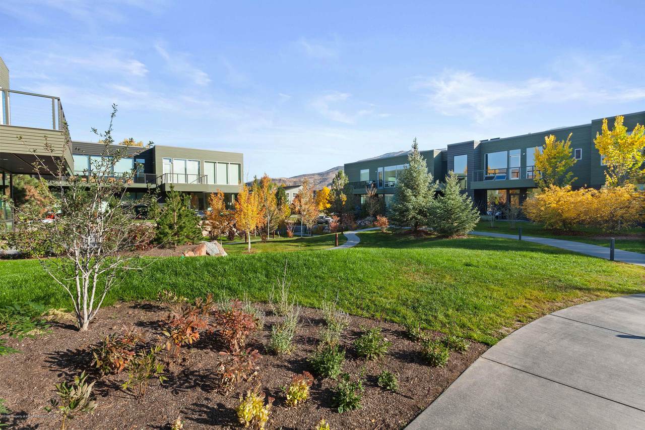 101 Willits Way - Photo 1
