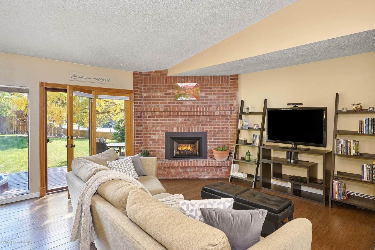 695 Surrey Road - Photo 1