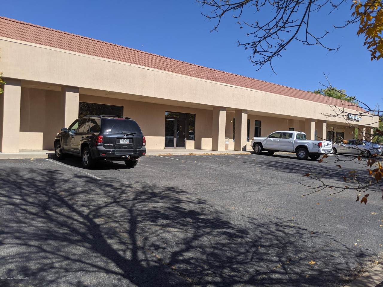 1430 Railroad Avenue - Photo 1