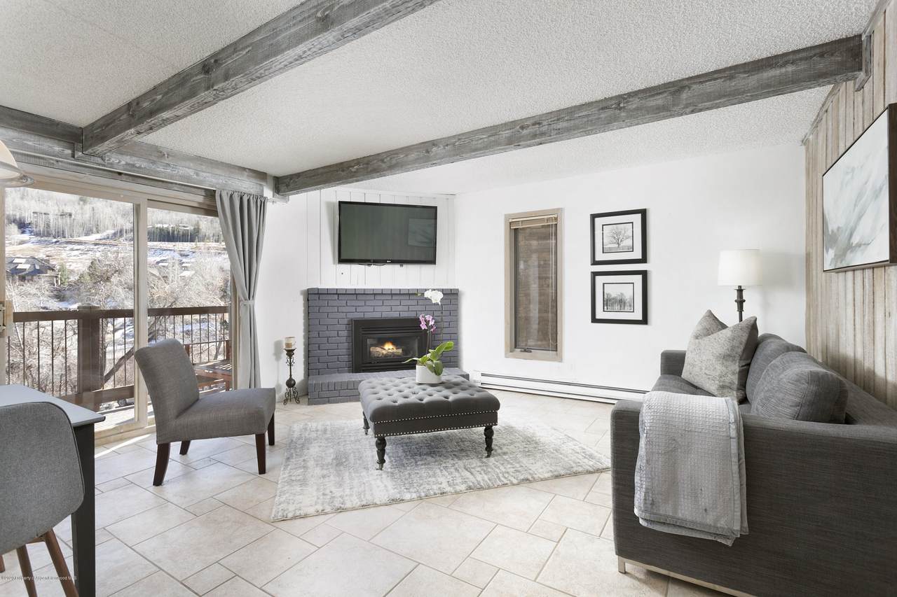 35 Upper Woodbridge Road - Photo 1
