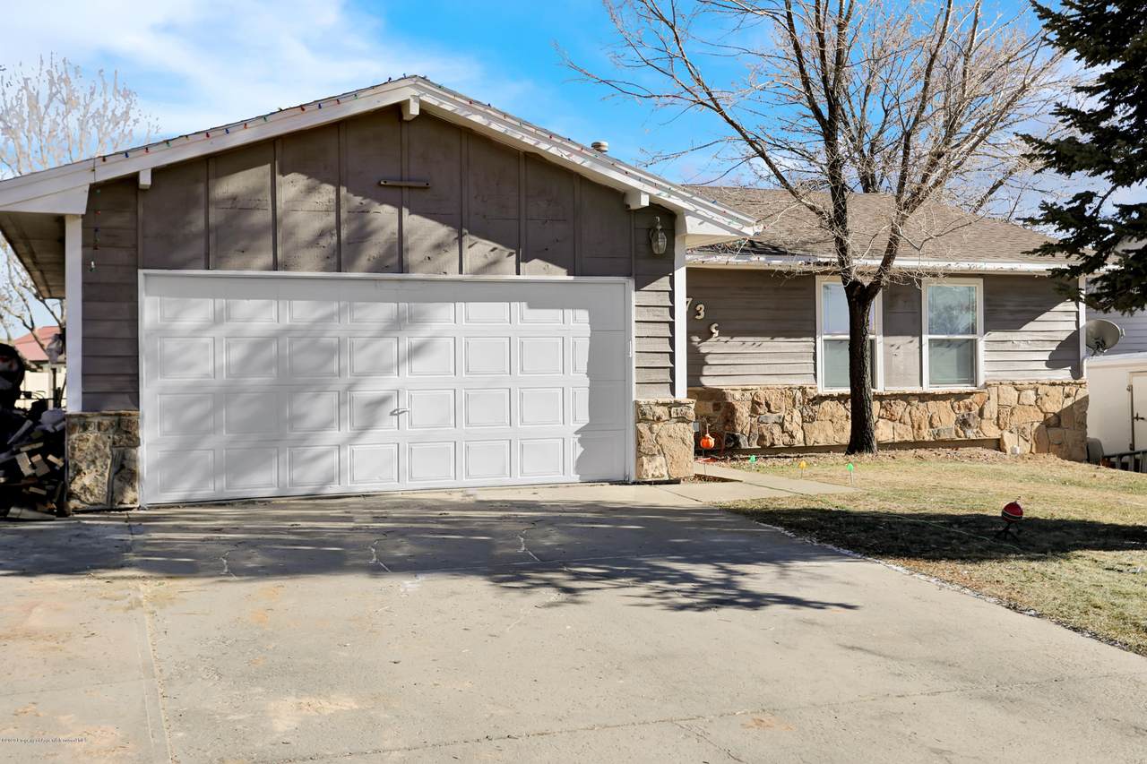 735 Finley Lane - Photo 1